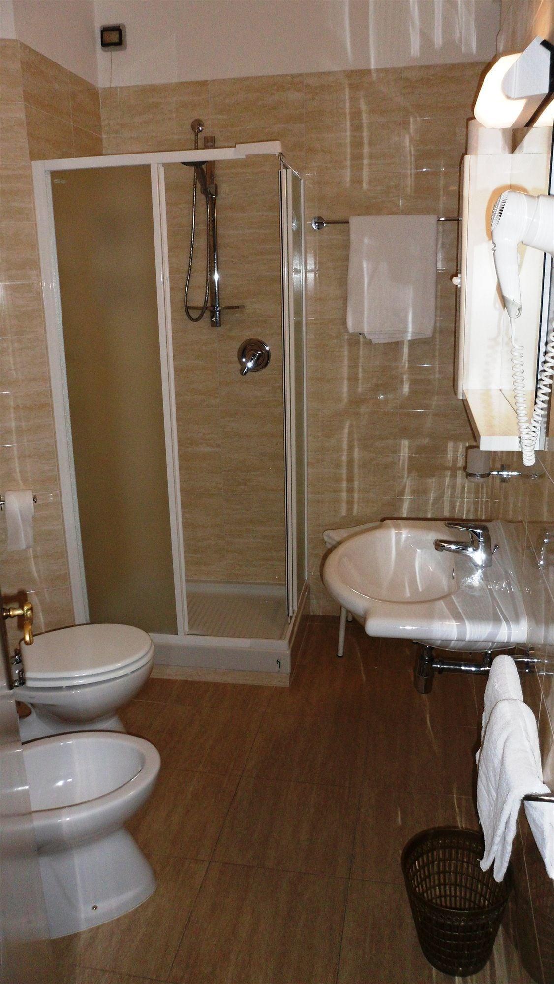 Hotel Reali Chianciano Terme Bagian luar foto